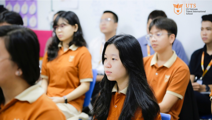 Trường phổ thông quốc tế Việt Nam tổ chức các buổi tư vấn tại trường