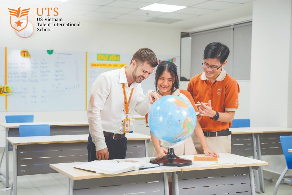 Giáo viên UTS ươm dưỡng tinh thần công dân toàn cầu cho học sinh