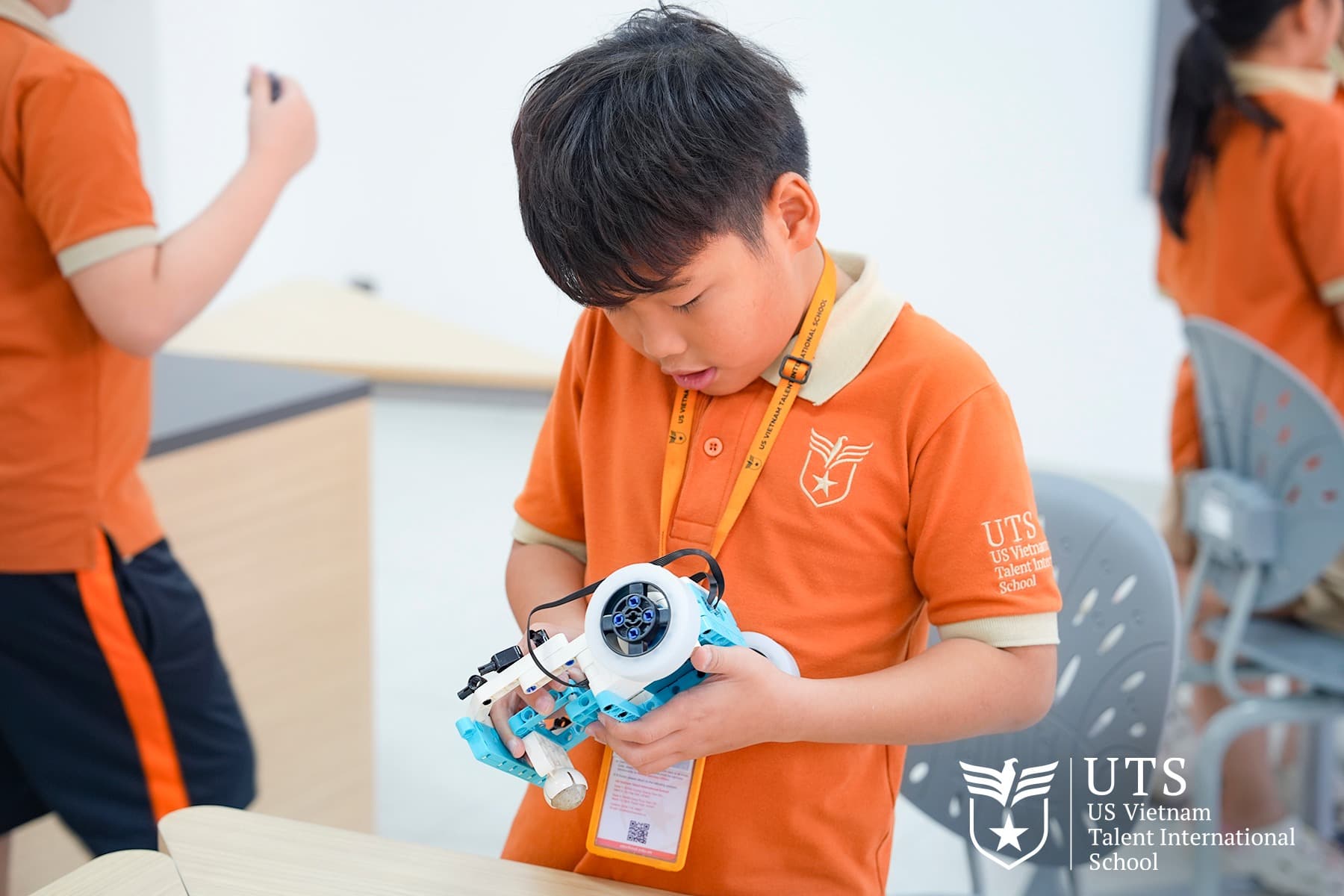 Học sinh UTS trong buổi học STEM
