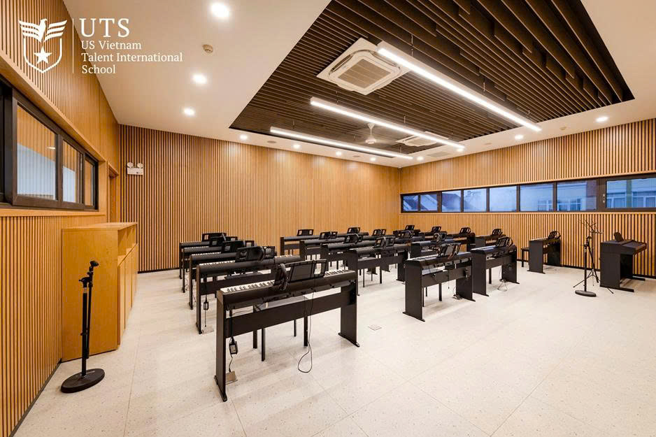 08-2.Không gian hiện đại, chuẩn quốc tế tại UTS cơ sở Nam Sài Gòn