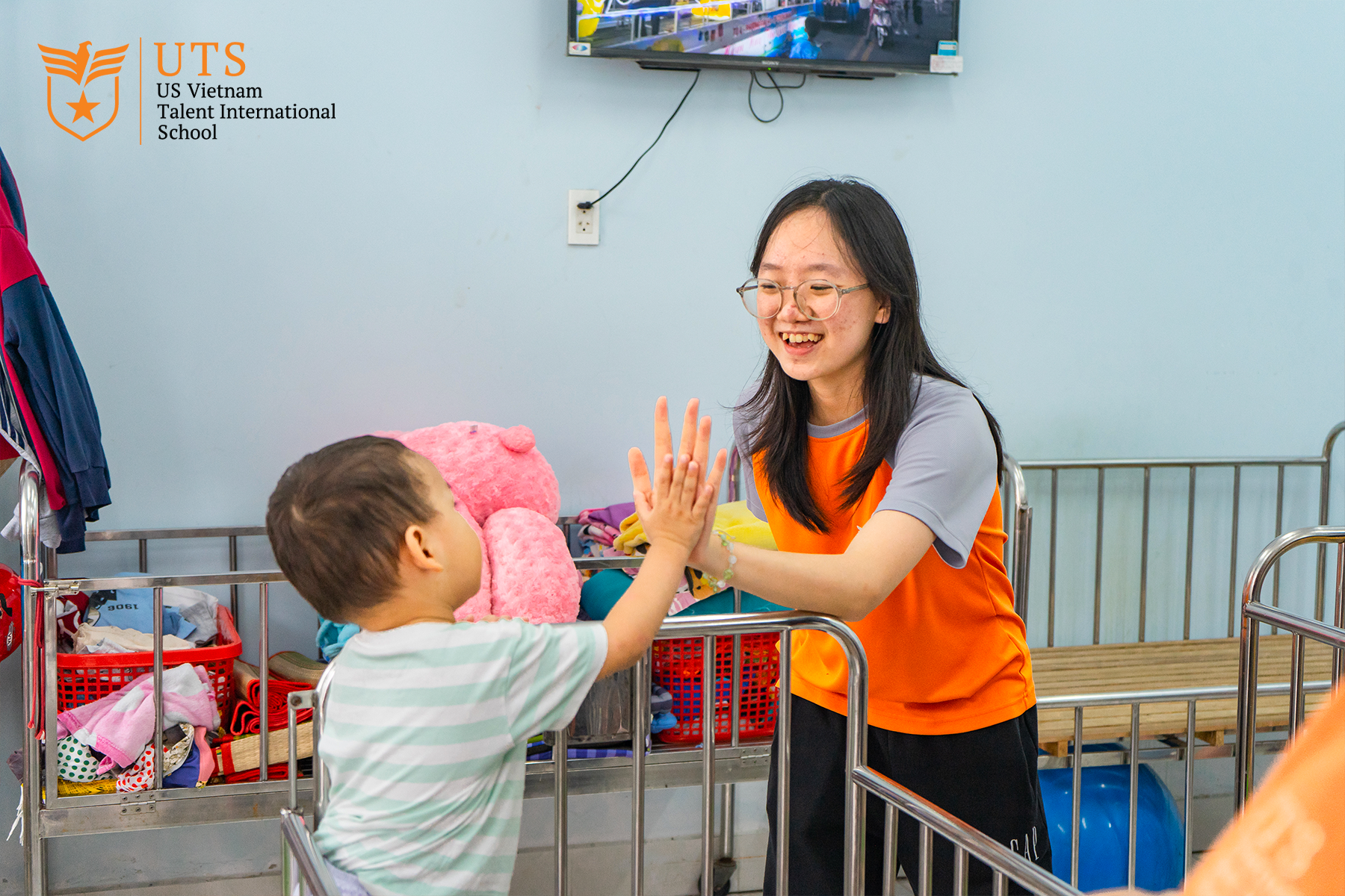 Chung tay vì cộng đồng, góp phần xây dựng thế giới tốt đẹp hơn.