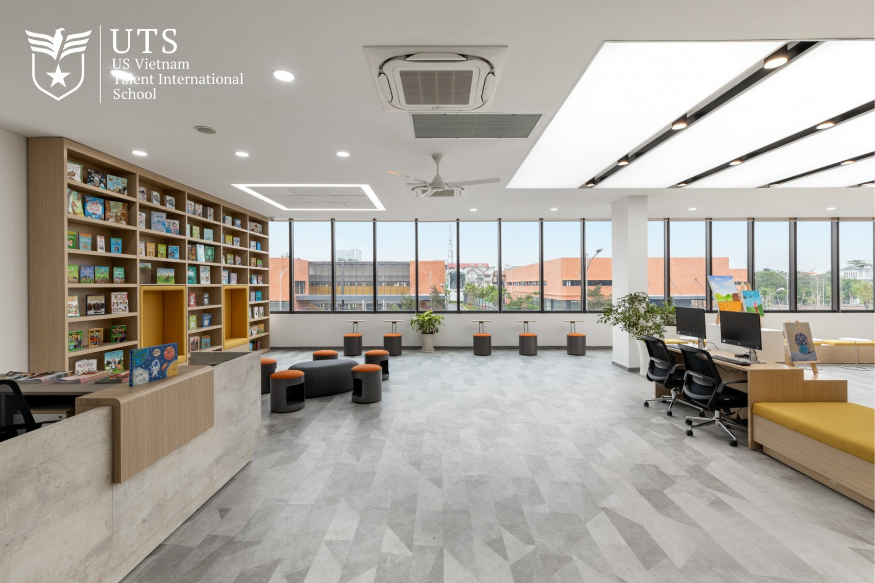 Thư viện hiện đại, phân chia theo bậc học, đáp ứng nhu cầu học tập và phát triển của từng lứa tuổi tại UTS