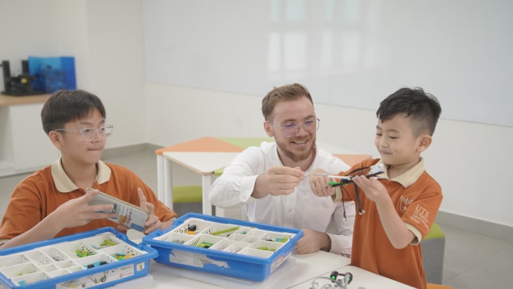 tuyển sinh vào lớp 1 1