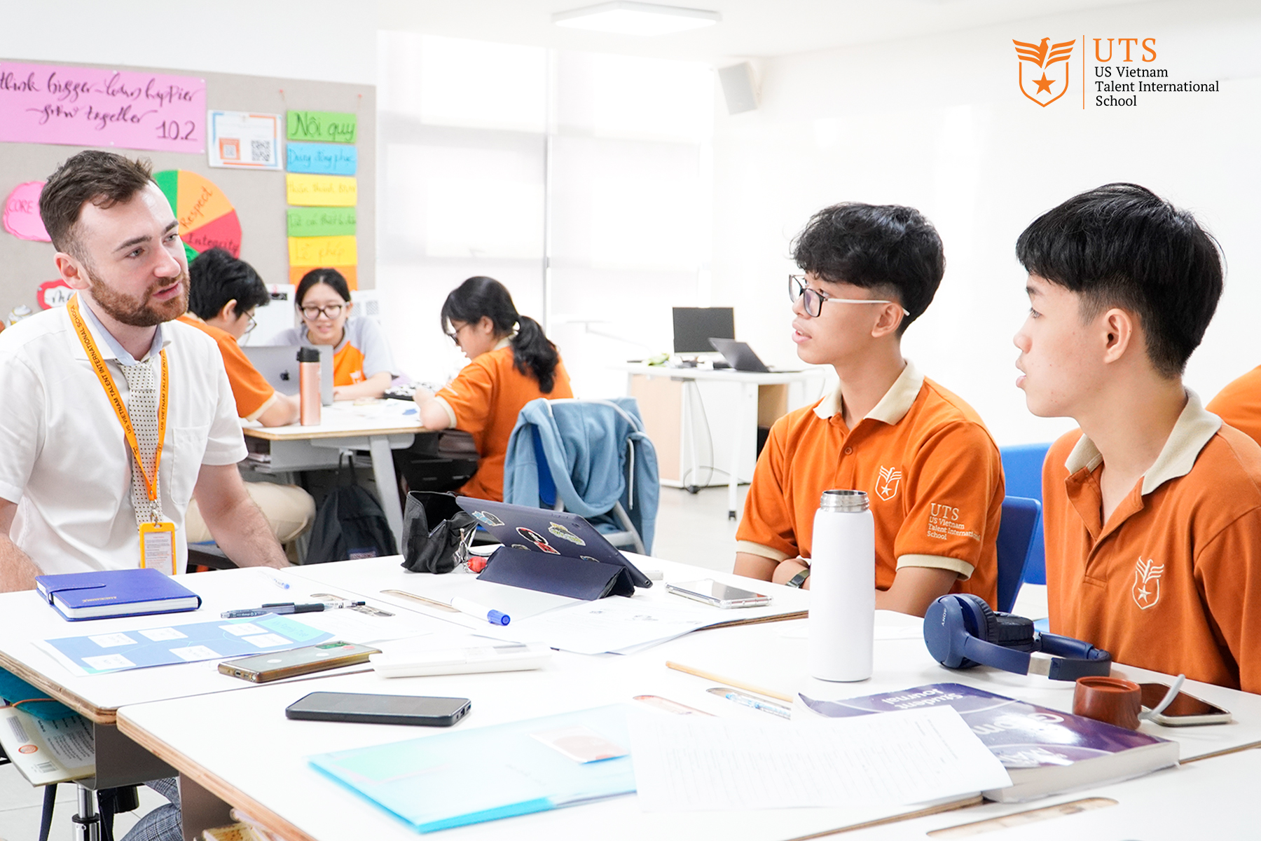 Tìm hiểu và phân biệt trường liên cấp song ngữ với trường liên cấp quốc tế