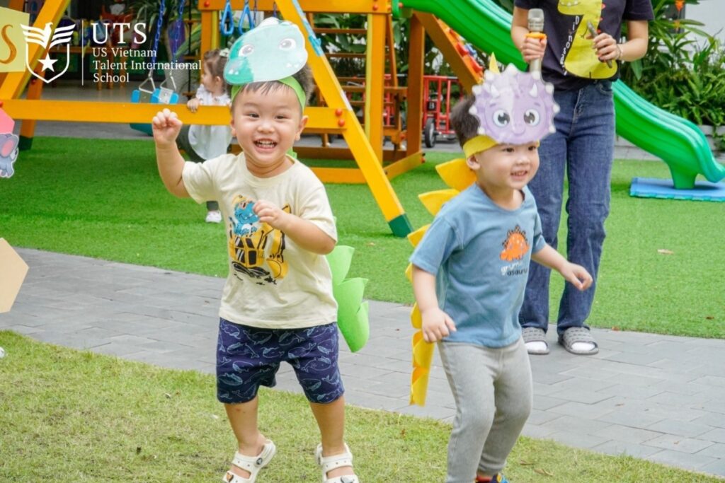 Chuyến dã ngoại tại công viên khủng long