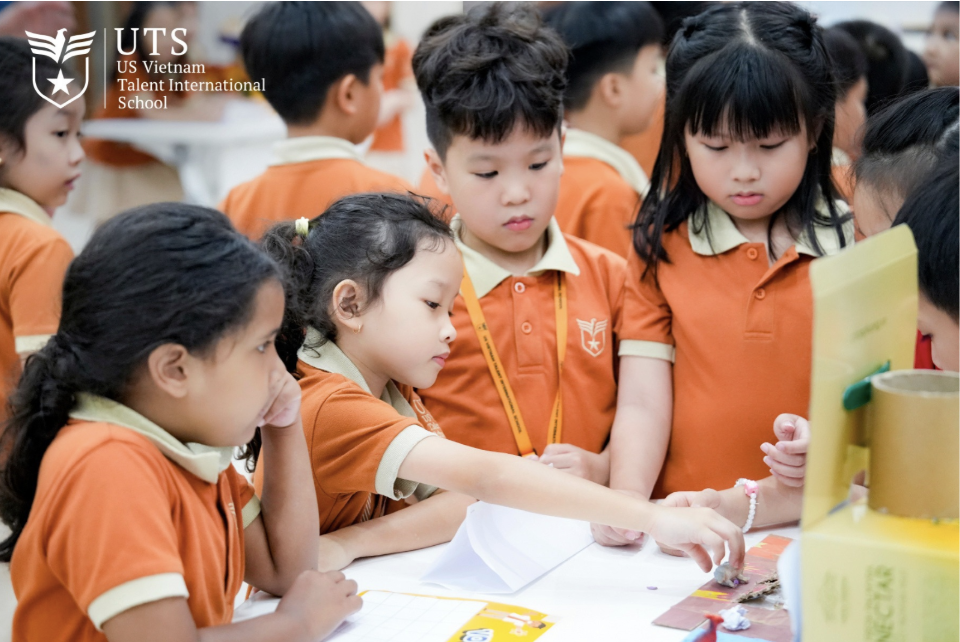 Học sinh UTS tham gia tiết học