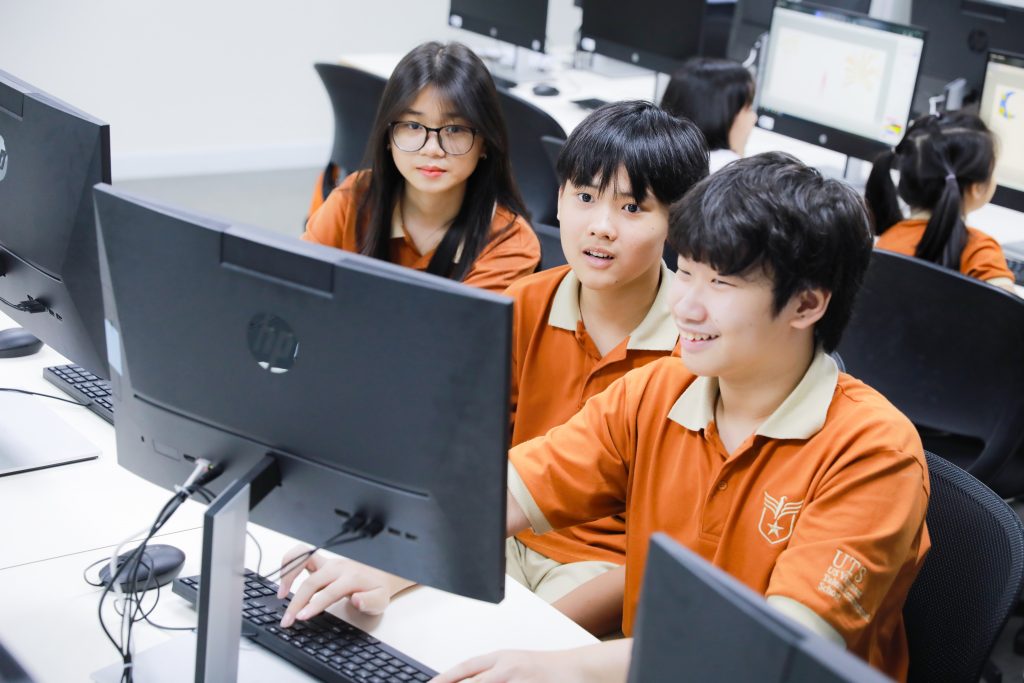 Phát triển kỹ năng ICT cho học sinh trong thời đại mới 